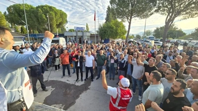 Yatağan Termik Santrali işçilerinden "Geçinemiyoruz" eylemi