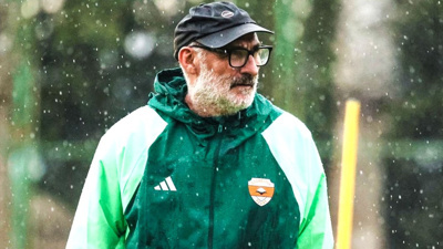 Adanaspor yönetimini eleştirince bileti kesildi