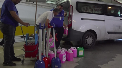 Şişli Belediyesi, ilçedeki okullara temizlik malzemesi dağıtmaya başladı