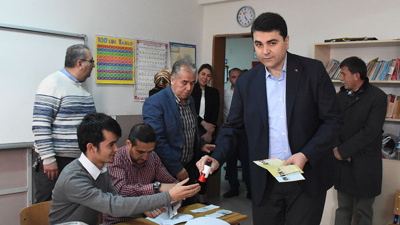 DP Lideri Gültekin Uysal oyunu kullandı