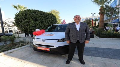 Menderes Belediye Başkanı İlkay Çiçek kendi araç filosunu kurdu.