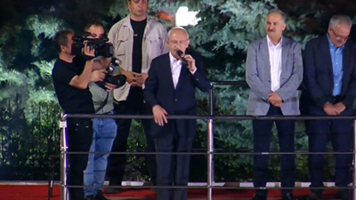 CHP Genel Merkez'in önü yıkılıyor! Kemal Kılıçdaroğlu on binlere seslendi