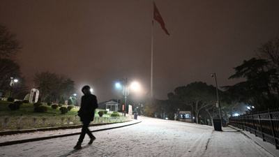 Meteoroloji açıkladı: İstanbul sokaklarını beyaza bürüyen kar ne zamana kadar devam edecek?