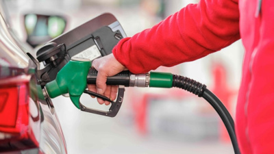 Araç sahipleri dikkat: Petrol fiyatları durdurulamıyor, 120 dolara dayandı