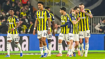 Fenerbahçe'den ayrılmayacağını yönetime bildirdi