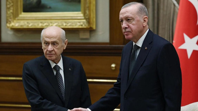 Bahçeli'nin flaş çağrısında mesaj aslında kime? Erdoğan'a baskı mı var? AKP'li yöneticiden flaş sözler