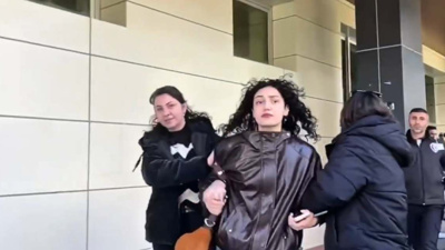 Marmara Üniversitesi'nde TRT'nin belgesini protesto eden 2 kişi gözaltına alındı