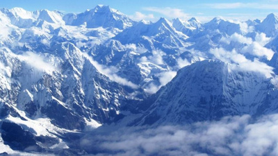 Afrika'yı bölen güç gözünü Himalayalar'a dikti