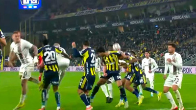 Fenerbahçe Gaziantep FK maçının VAR kaydı açıklandı: Penaltı öncesi konuşulanlar ortaya çıktı