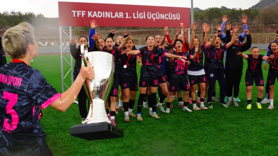 Süper Lig'e yükselen son takım belli oldu