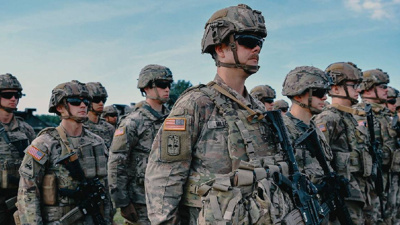 24 saat içinde her yere gidebiliyorlar! Trump efsanevi tümenini Körfez'e gönderiyor