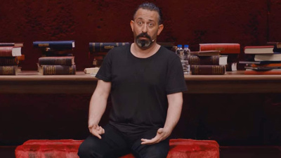 Cem Yılmaz'ı şoke eden yanıt! Sahnede anlattığı başına geldi