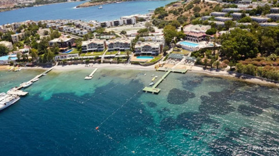 Bodrum'da denize sıfır tatil köyü 52 milyon liraya satılıyor