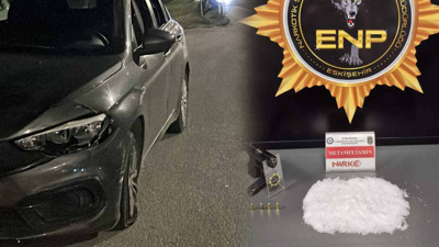 "Dur" ihtarına uymayan araçtan uyuşturucu ve silah çıktı!