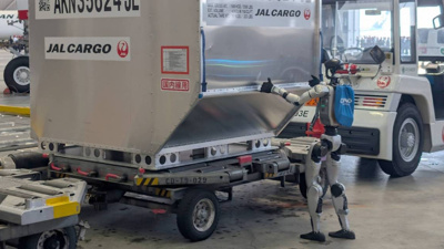 İnsanların yerini robotlar alıyor: Havalimanında yeni dönem