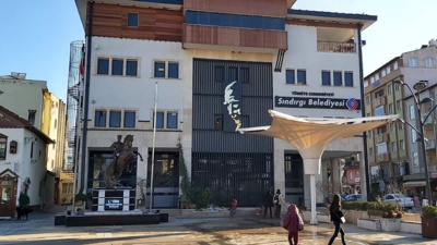 AKP döneminde 13 bin nüfuslu ilçeye 225 bin pasta!