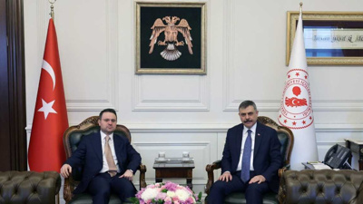 Mustafa Çiftçi odasına Selçuklu Kartalı asıp Akın Gürlek ile mesaj verdi