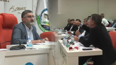 Serik’te meclis krizi: CHP’li üyeler oturumu terk etti