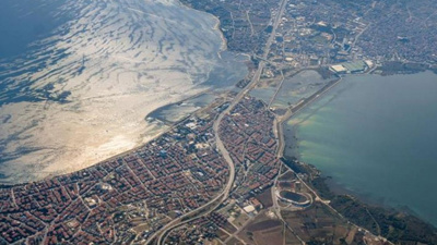 "Kanal İstanbul ve Montrö, bir taşla iki kuş vurma eylemi"
