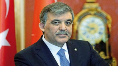 Abdullah Gül 30 Ağustos’u Yorumları Kapatıp Kutladı