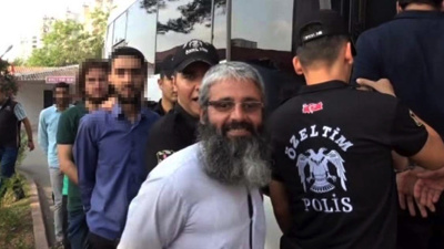 Adana emiri olarak gözaltına alınıp bırakıldı, Türkiye emiri olarak geri döndü