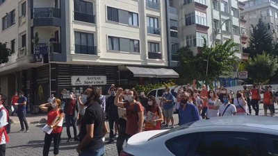 Tarikat mensubu olduğu öne sürülen grup TKP'lilere saldırdı