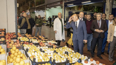 İzmir Büyükşehir Belediyesi kiraları 3 ay erteledi!