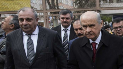 Türkeş ile Bahçeli’nin danışmanı kapıştı: Köpekli sırtlanlı polemik