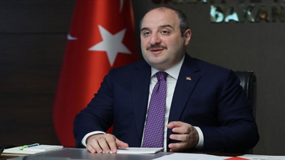 Bakan Varank'tan Villa İddialarına Yanıt! Haysiyetin Varsa Görüntüleri Çıkar...