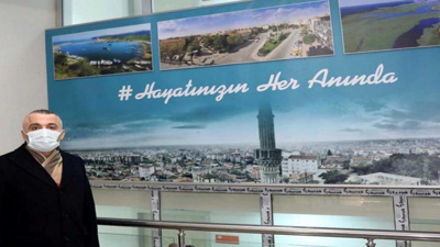 Kırklareli Valisi Bilgin 'Maskesiz paylaşımlara ceza var' açıklamasını maskesiz yaptı