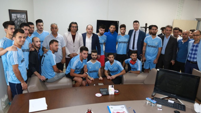 Kerkük Türkmeneli Milli Takımı, dostluk maçı için Adana’da