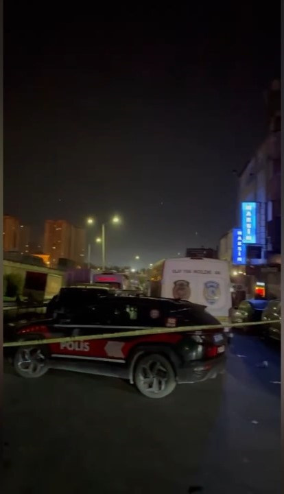 Müzikhole giden izinli polis çatışmaya girdi: Saldırgan ile birlikte öldü - Resim : 1