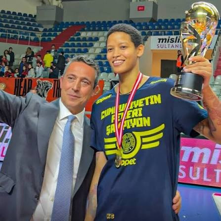 Melissa Vargas operasyonu 4 saatte bitti: Transferin detayları ortaya çıktı - Fotoğraf: 4