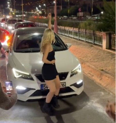 Trafikteki şovun faturası ağır oldu - Resim : 2