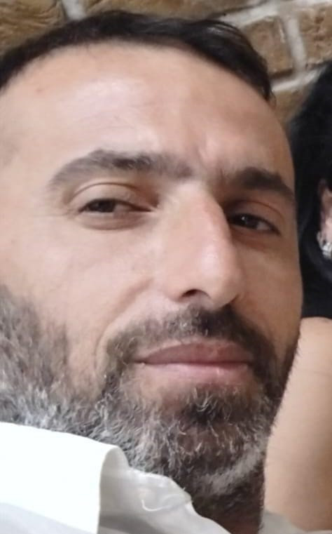 Çığlıkları mahalleyi ayağa kaldırdı: 16 yıllık eşini defalarca bıçakladı - Resim : 2