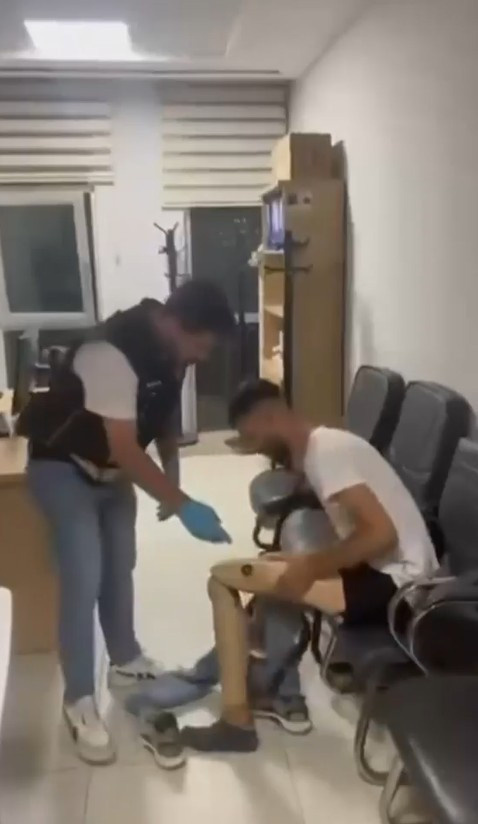 Protez bacağından uyuşturucu çıktı - Resim : 1