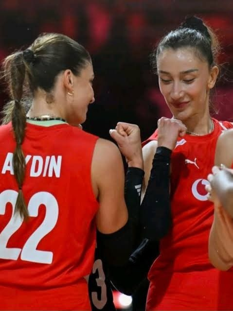 Filenin Sultanları'nın kadrosu belli oldu: Santarelli 14 kişilik kadroya 9 ismi almadı - Fotoğraf: 11