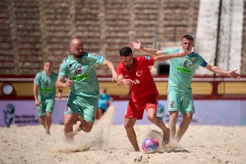 Ama olmaz ki böyle de yapılmaz ki: Milli takım kumda 26 gol yemez ki! - Fotoğraf: 2