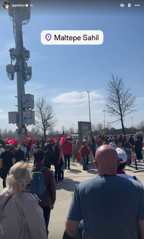 İstanbul'daki dev mitingde ünlüler de yer aldı: Sosyal medyada destek paylaşımları yağdı - Fotoğraf: 2