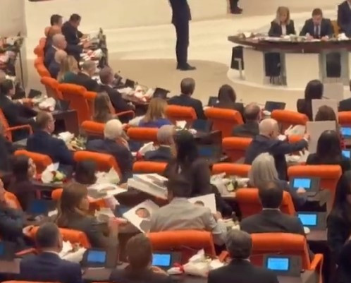 Son dakika | Erdoğan'ın da katıldığı Meclis açılış töreninde Can Atalay dövizleri açıldı! - Resim : 3