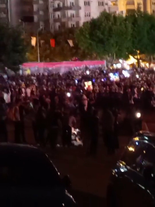 Rapçi Ceza'nın konserinde bıçaklı kavga! 2 yaralı - Resim : 3