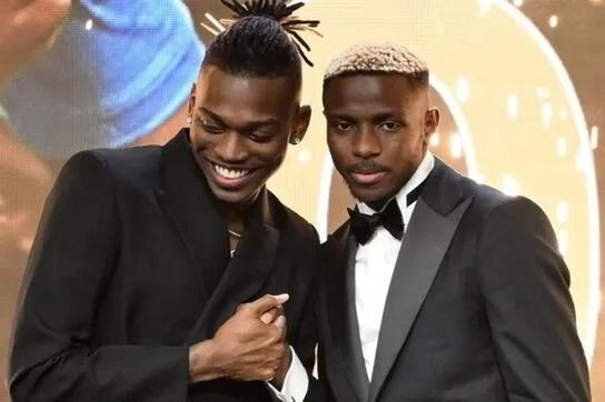 Fenerbahçe'yi reddetti Galatasaray'ı bekliyor: Osimhen detayı ortayı çıktı - Fotoğraf: 4