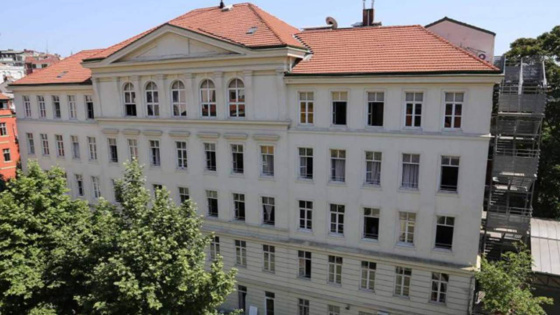 Bakanlık İtalyan Lisesi grevinde devreye girdi: Süre verdi