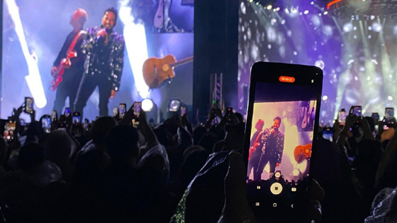 Tarkan sahne aldı, Ankara yağmura rağmen doyasıya eğlendi