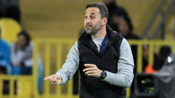 Takımı play-off'a çıkarmıştı: Teknik direktörü övüp gönderdiler