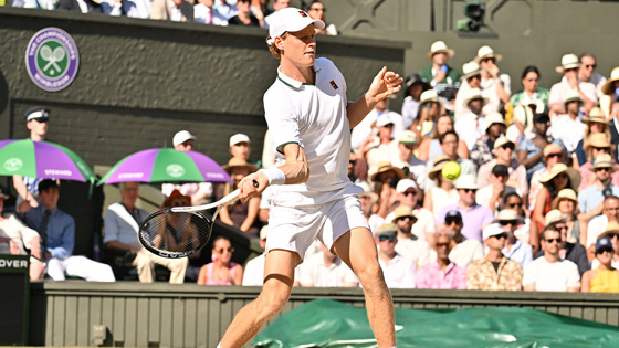 Wimbledon'da şampiyon belli oldu: Üst üste ikinci kez kazandı