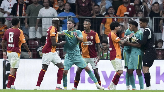 Galatasaray Villarreal'e protestolar eşliğinde yenildi
