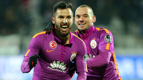 Galatasaray'ın eski yıldızı Uşakspor'a imzayı attı