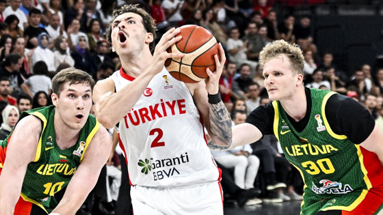 12 Dev Adam Litvanya'yı yıktı geçti