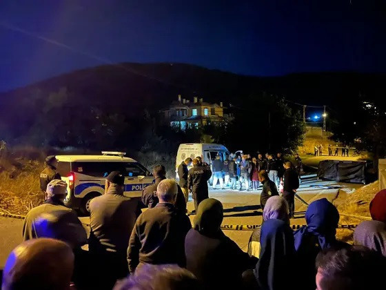 Yaşlı çifti cami çıkışında öldürdü! Cinayeti at izi çözdü - Resim : 3